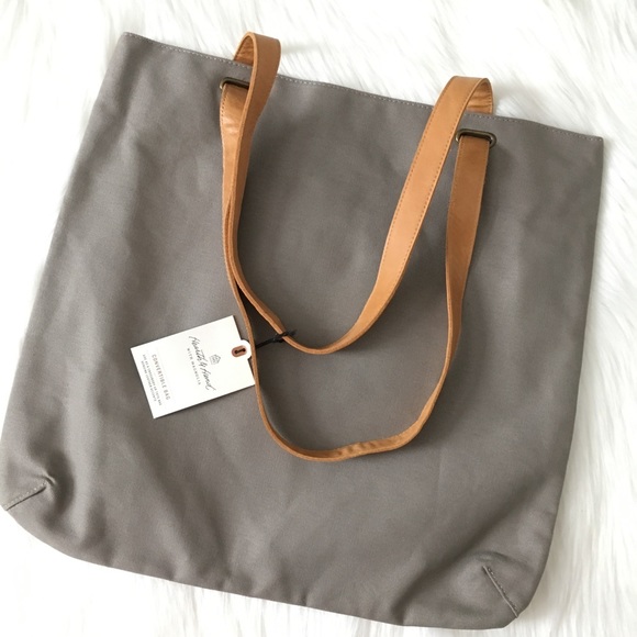 NWT Hearth and Hand with Magnolia Tote/Crossbody - Picture 6 of 8